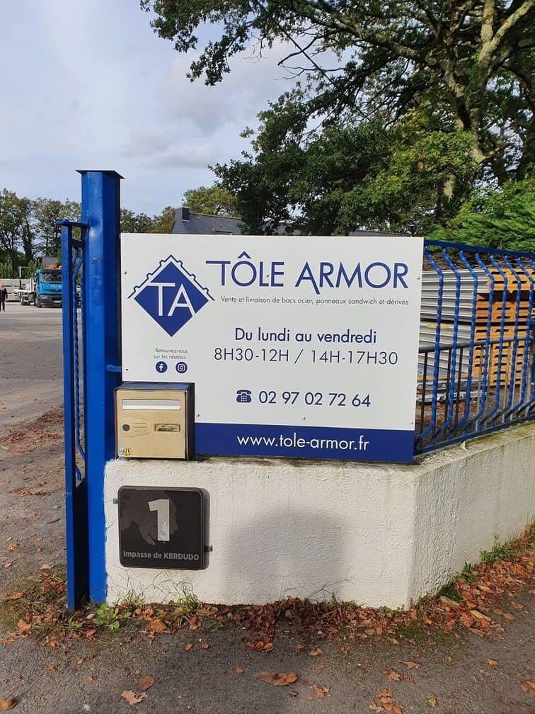 panneau horaires tole armor 3 rotated